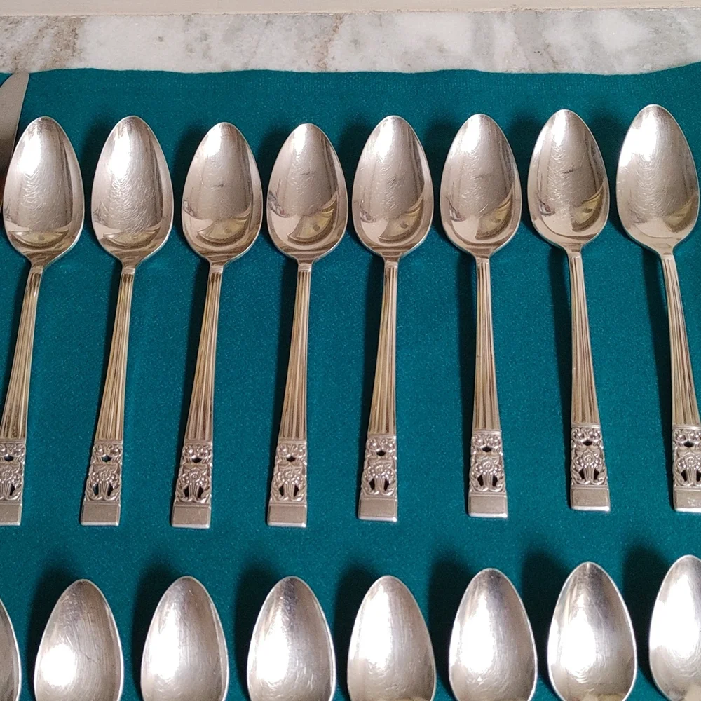 VTG 43 Pcs Coronation Silver Plate Flatware Set 1936 Community